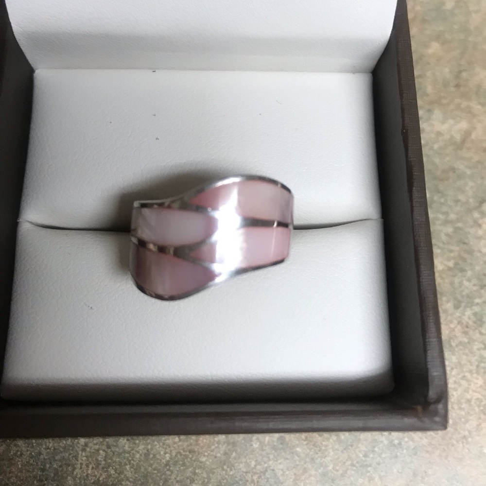 Pink mother of pearl ring